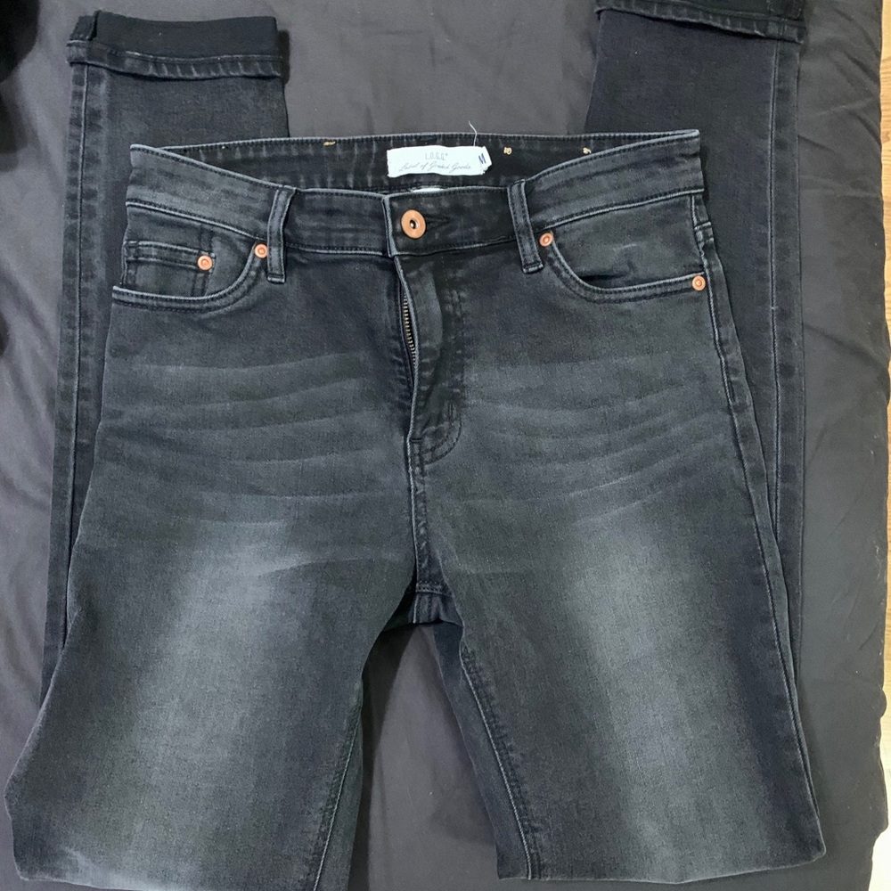 black skinny jeans
